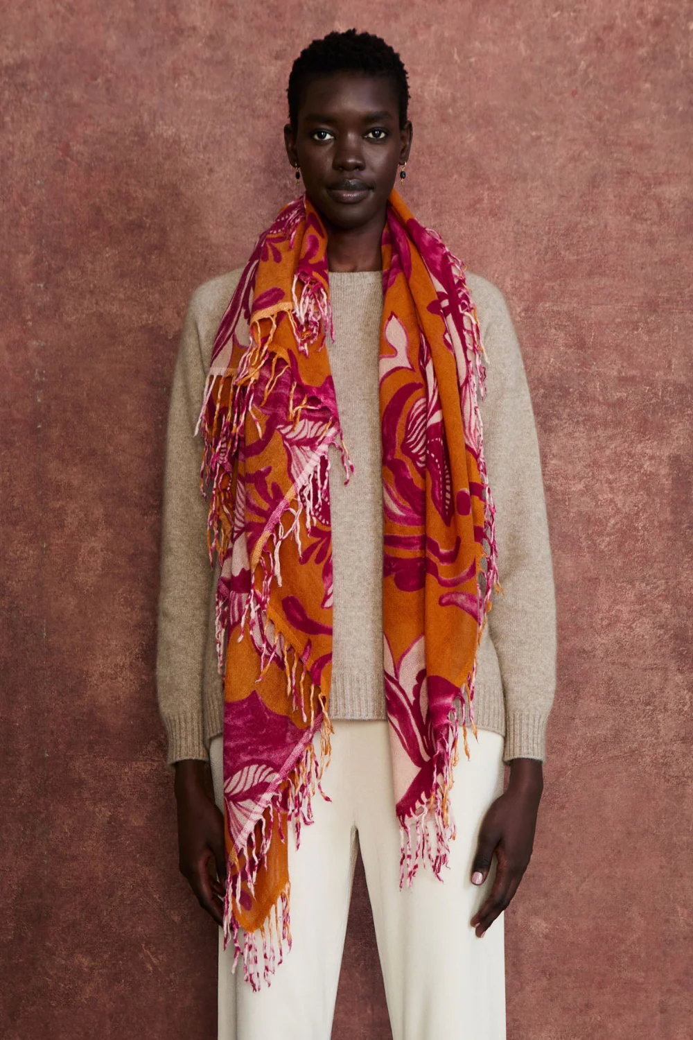 100% Cashmere Scarf Gold Floral - Image 3