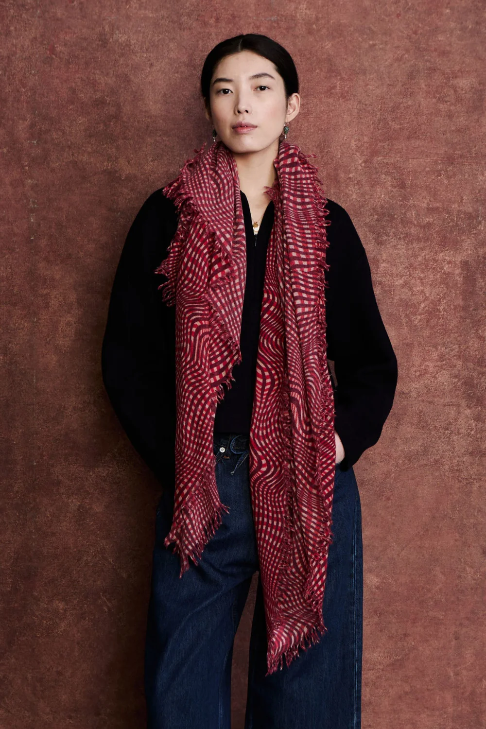 100% Cashmere Scarf Red Warped Plaid - Image 2