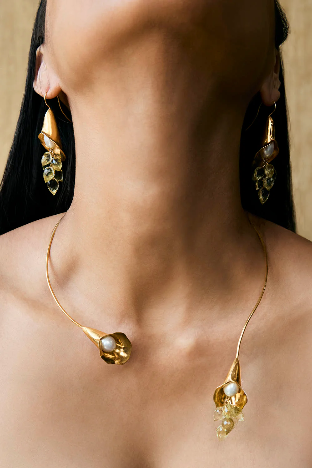 Calla Lily Collar Necklace Gold Mix - Image 2