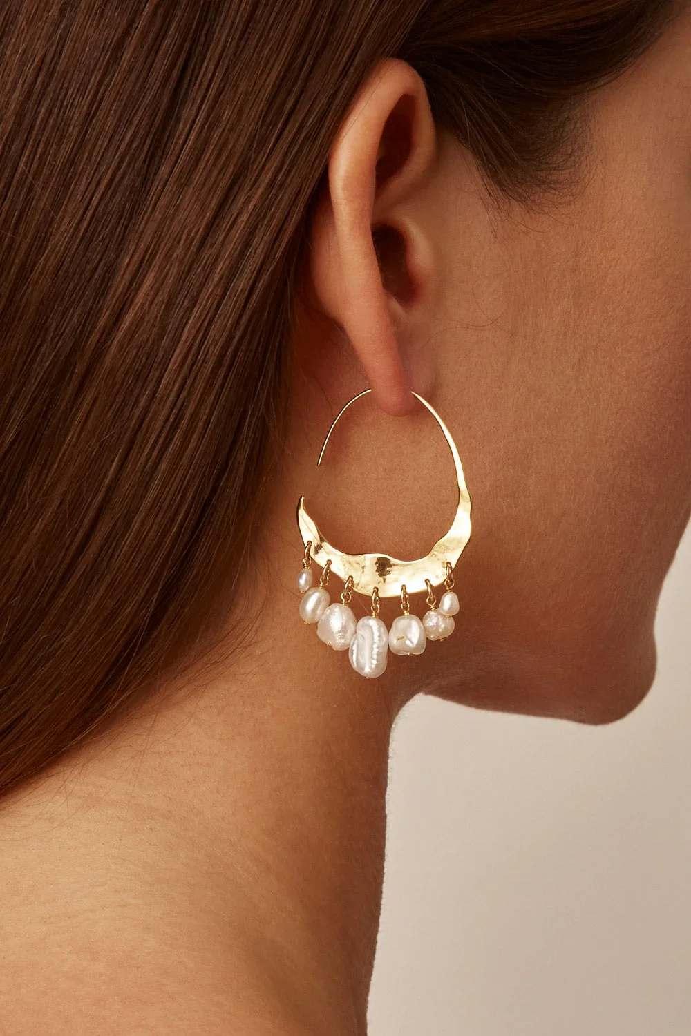 Crescent White Pearl and Gold Hoop Earrings - Image 2