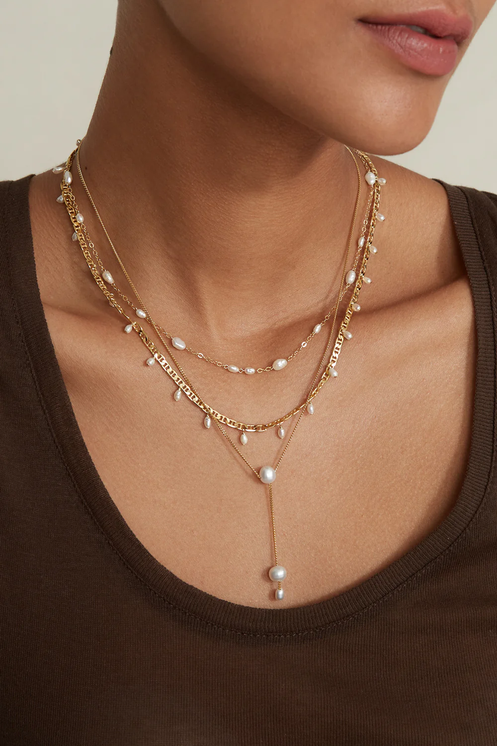Free-Form Pearl Necklace White - Image 3