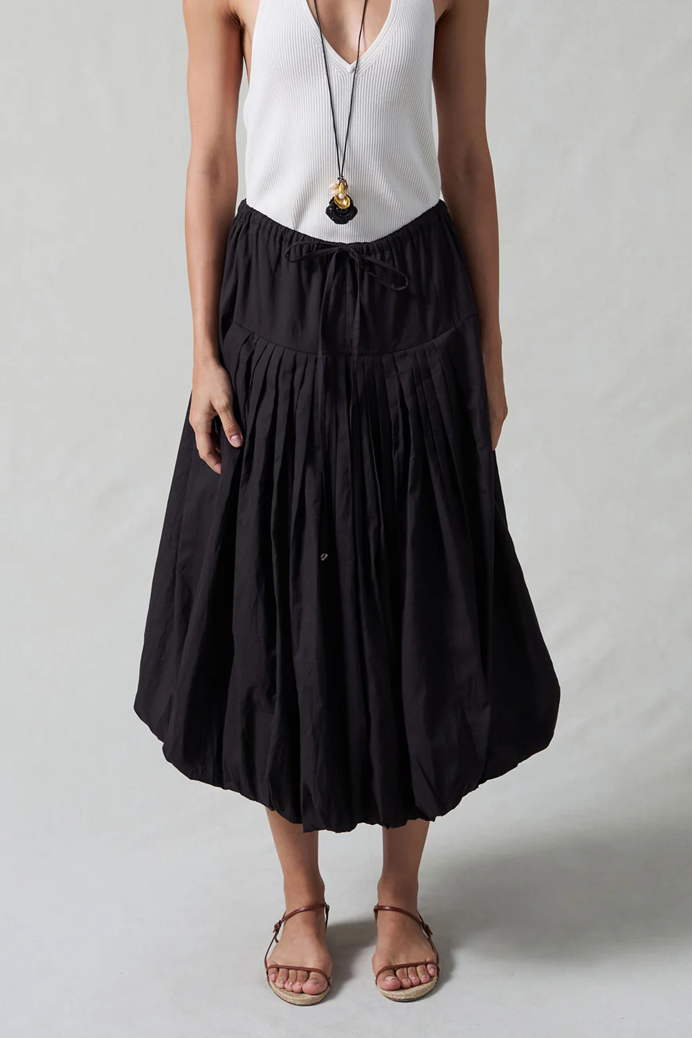 Million Pleats Bubble Skirt Black - Image 2